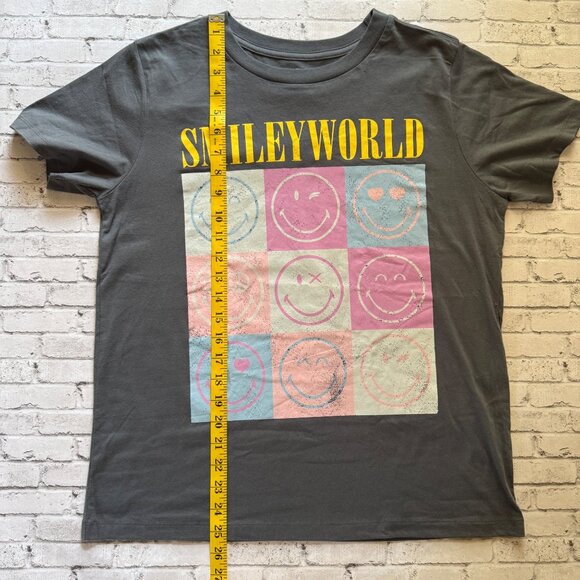 SmileyWorld Graphic T-Shirt Gray With Colorful Smileys Design Unisex Size L - Picture 8 of 10